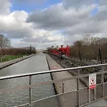 Petit Studio Parisien